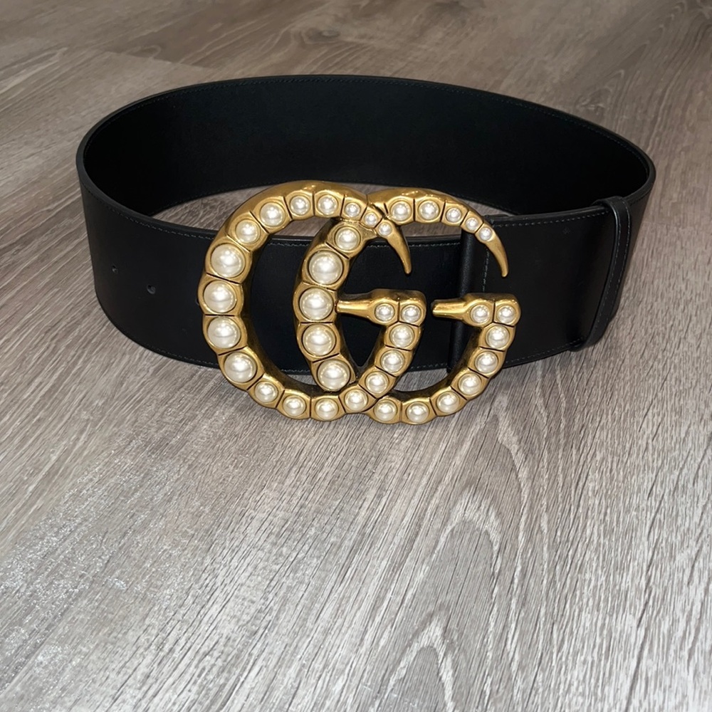 Authentic Gucci waist belt .